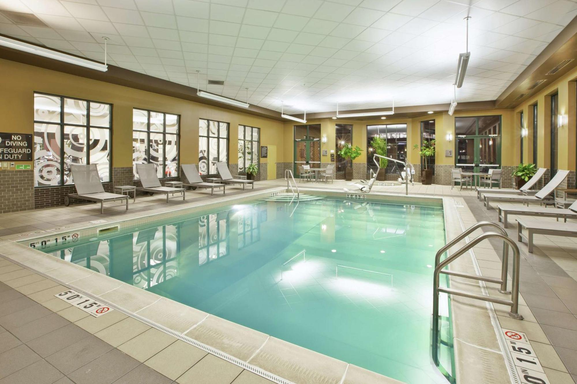 Embassy Suites Columbus - Airport Exterior foto